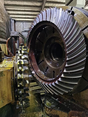 Spiral Bevel Gear Teeth Cutting Material Alloy Steel AISI 8620