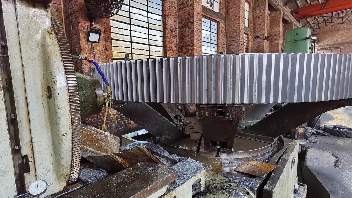 ISO 8 - 9 Grade Girth Gear And External Pinion For External / Internal Type