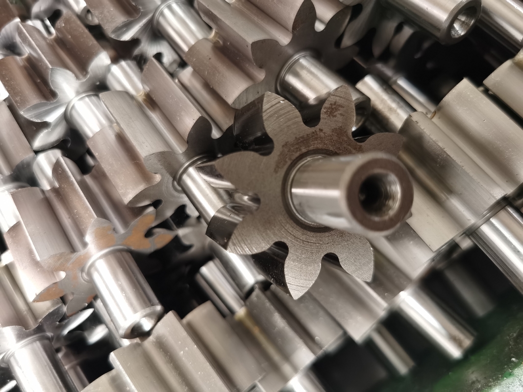 Forging Involute Gear Spline Shaft Alloy Steel 10 -  200 Teeth