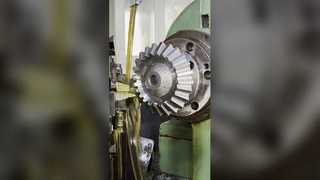 Bánh răng côn chính xác tùy chỉnh được thực hiện